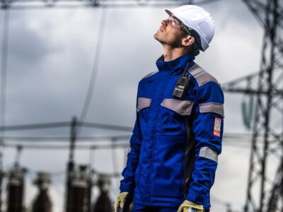 What is flame resistant clothing
