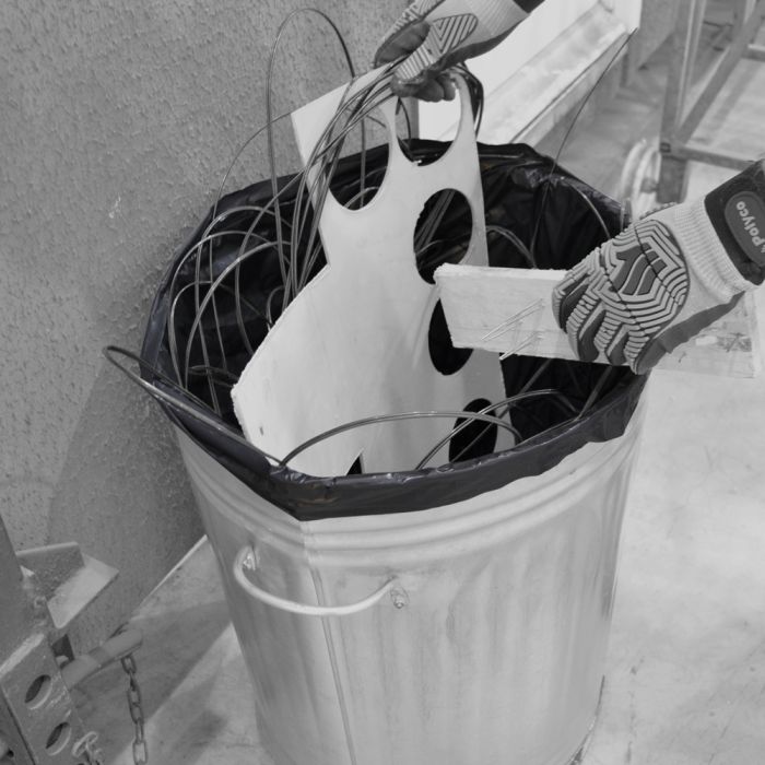 01404_Action1_web_715f